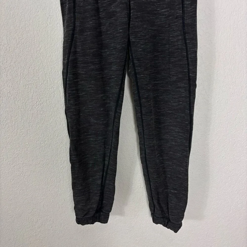 Lululemon‎ Heathered Grey Jogger Sweatpants Women’s size 4